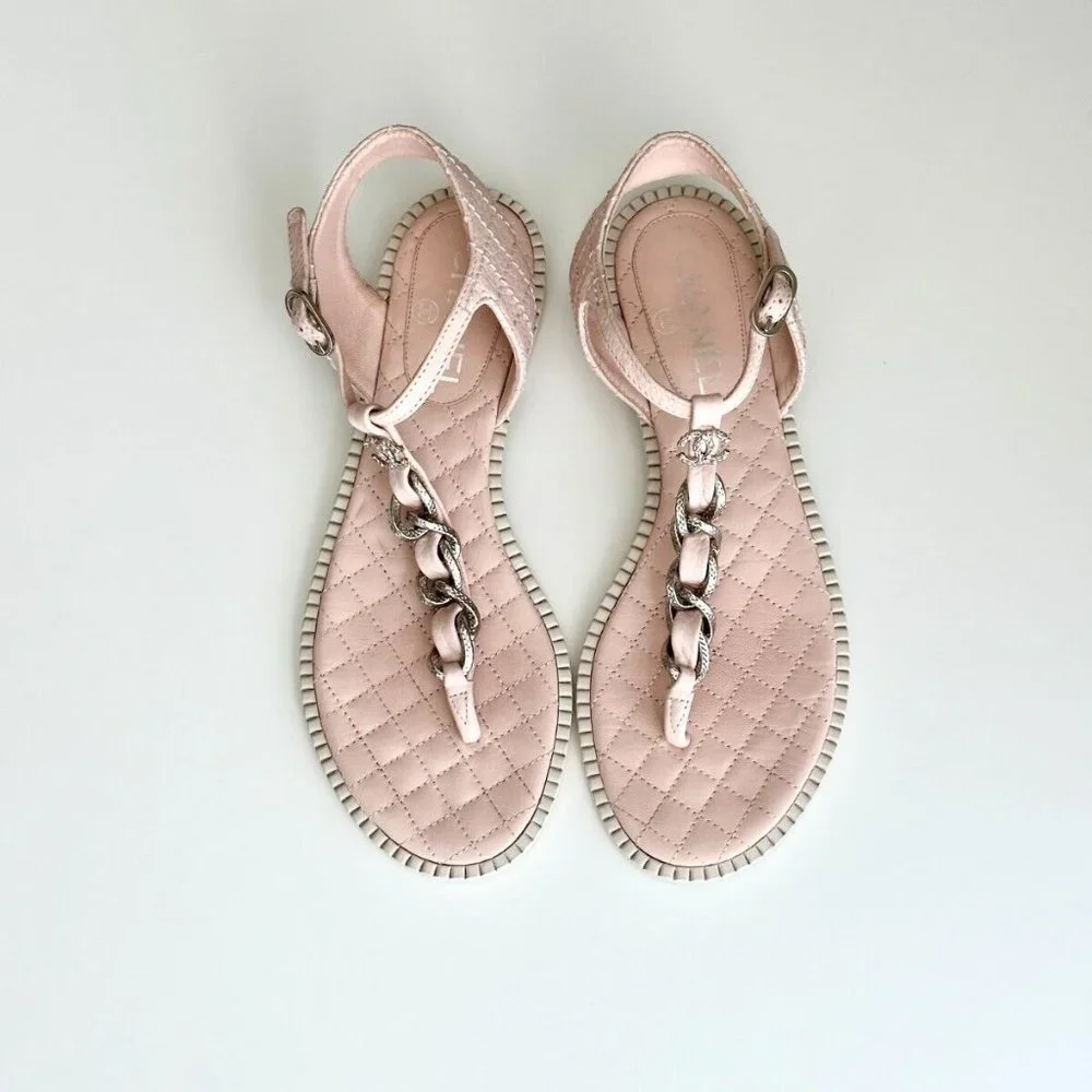 CHANEL Light Pink Quilted Leather Logo Chain T-Strap Thong Flat Sandals